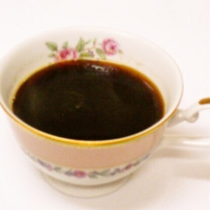 朝食にトーストと一緒に美味しくいただきました(*･∀･*)さっき、シチューのレポにコーヒーの画像を送って削除しました<(_ _)>ごちそう様です(o･∀･o)ﾉ